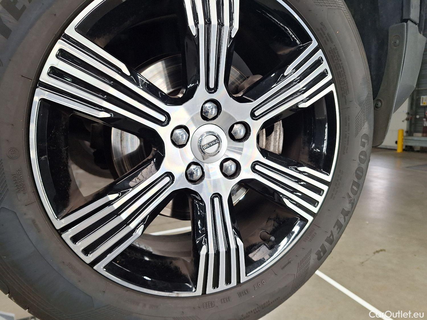  Volvo  XC 40 Volvo, XC40 '17, Volvo XC40 D3 Geartronic Inscription 5d #1