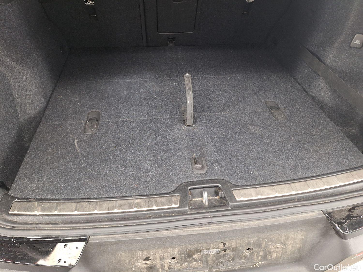  Volvo  XC 40 Volvo, XC40 '17, Volvo XC40 D3 Geartronic Inscription 5d #36