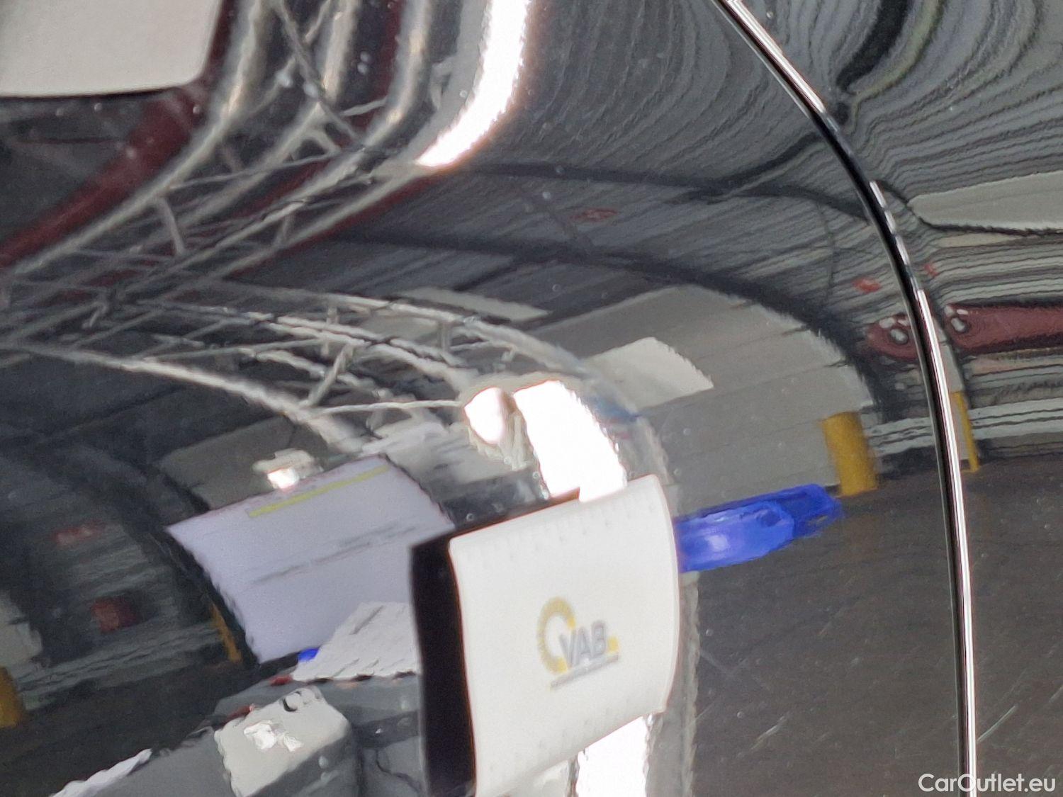  Volvo  XC60 Volvo,  FL'21, Volvo  B4 P Geartronic Momentum Pro 5d #4