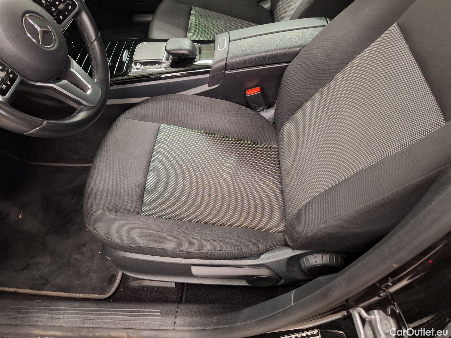  Mercedes  A-Klasse Mercedes, A-Class Berline '18, Mercedes-Benz  Limousine A 200d Business S #21