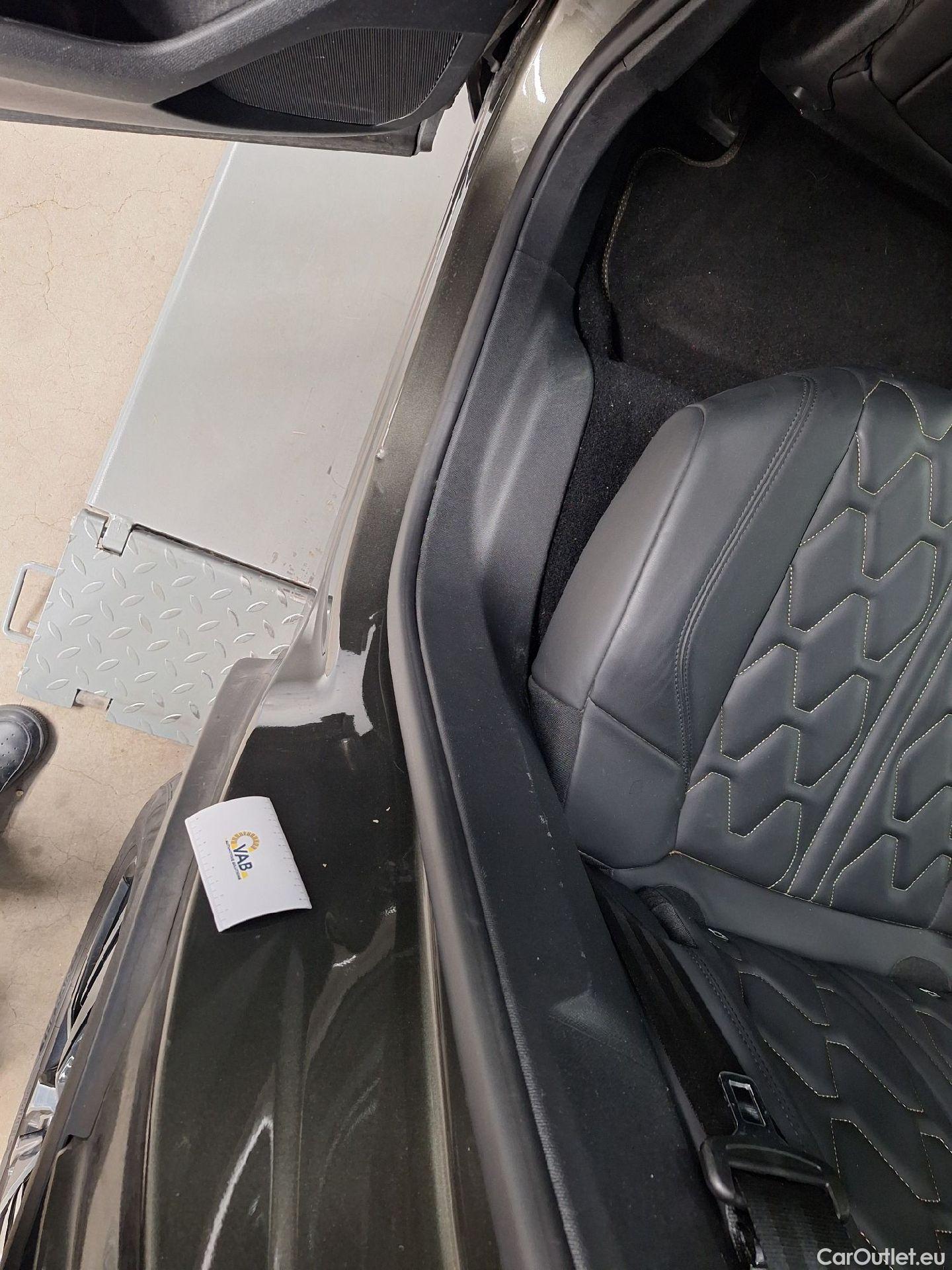  Peugeot  3008 Peugeot,  '16, Peugeot  1.6 PureTech 133kW S&S Auto GT Line 5 #1