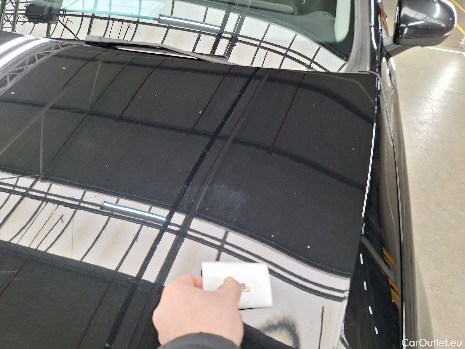  Mercedes  A-Klasse Mercedes, A-Class Berline '18, Mercedes-Benz  Limousine A 200d Business S #32