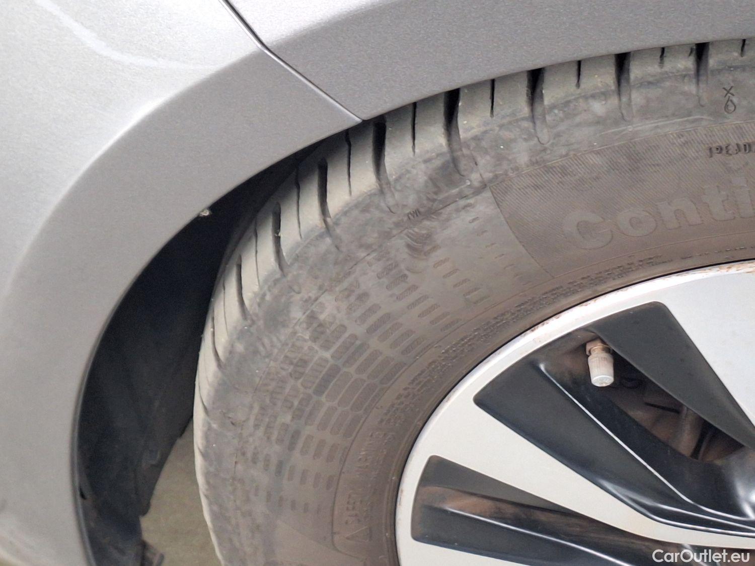  Mercedes  A-Klasse Mercedes, A-Class Berline '18, Mercedes-Benz  Limousine A 200d Business S #21