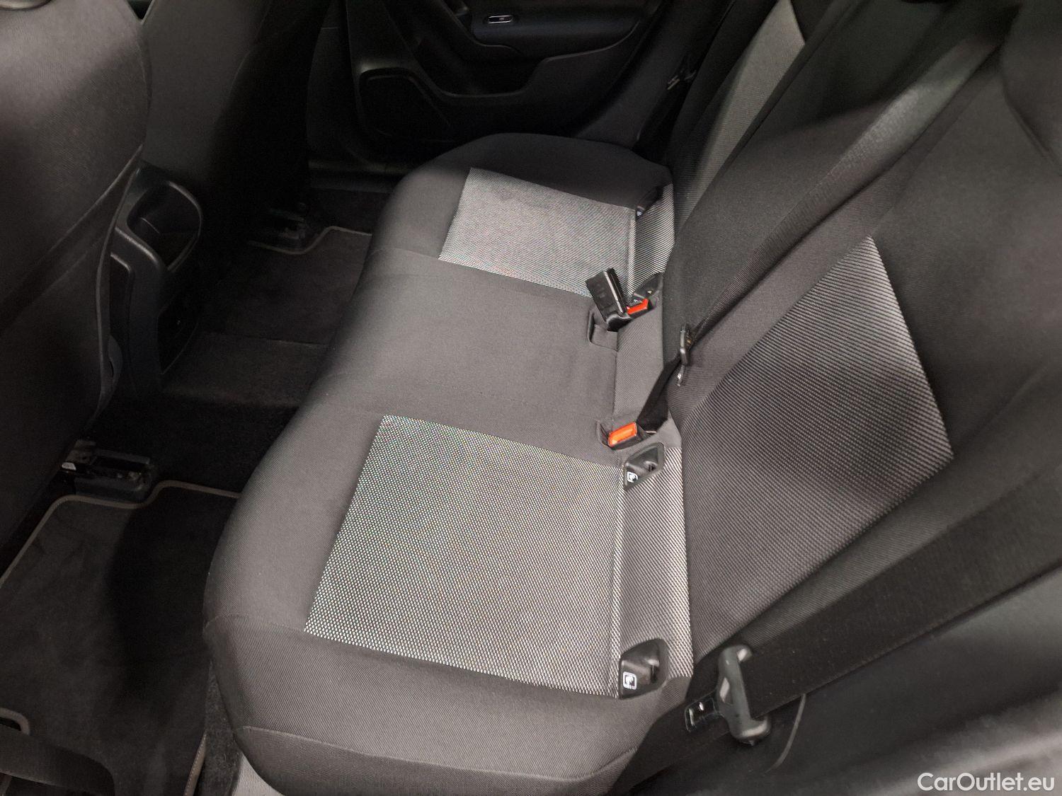  Mercedes  A-Klasse Mercedes, A-Class Berline '18, Mercedes-Benz  Limousine A 200d Business S #23