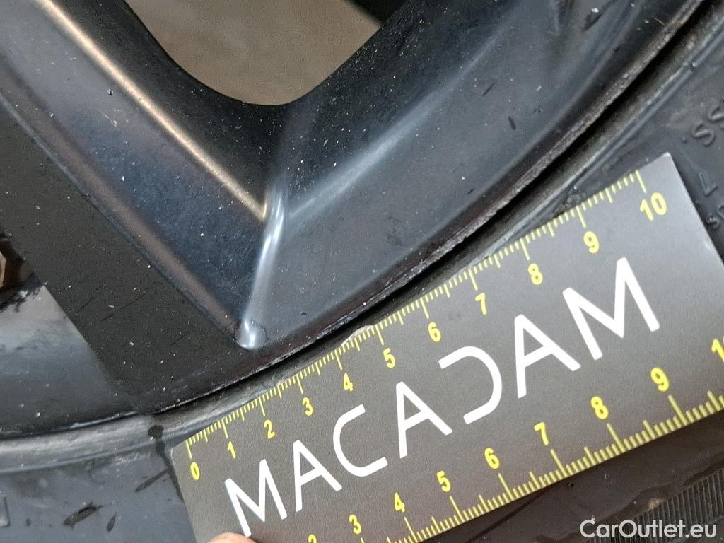  Toyota  C-HR TOYOTA  5p Berline 1.8 HYBRIDE 122 GRAPHIC #8