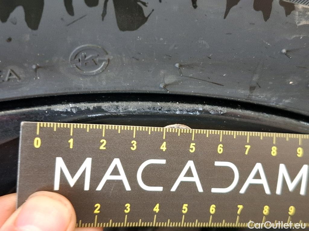  Toyota  C-HR TOYOTA  5p Berline 1.8 HYBRIDE 122 GRAPHIC #6