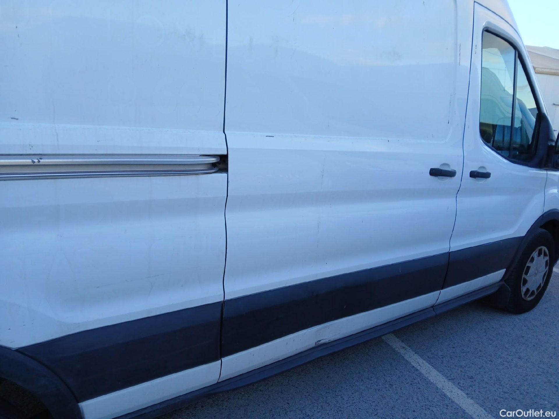  Ford  Transit FORD  / 2013 / 4P / furgón 350 96kW L3H2 Van Trend FWD MHEV #47