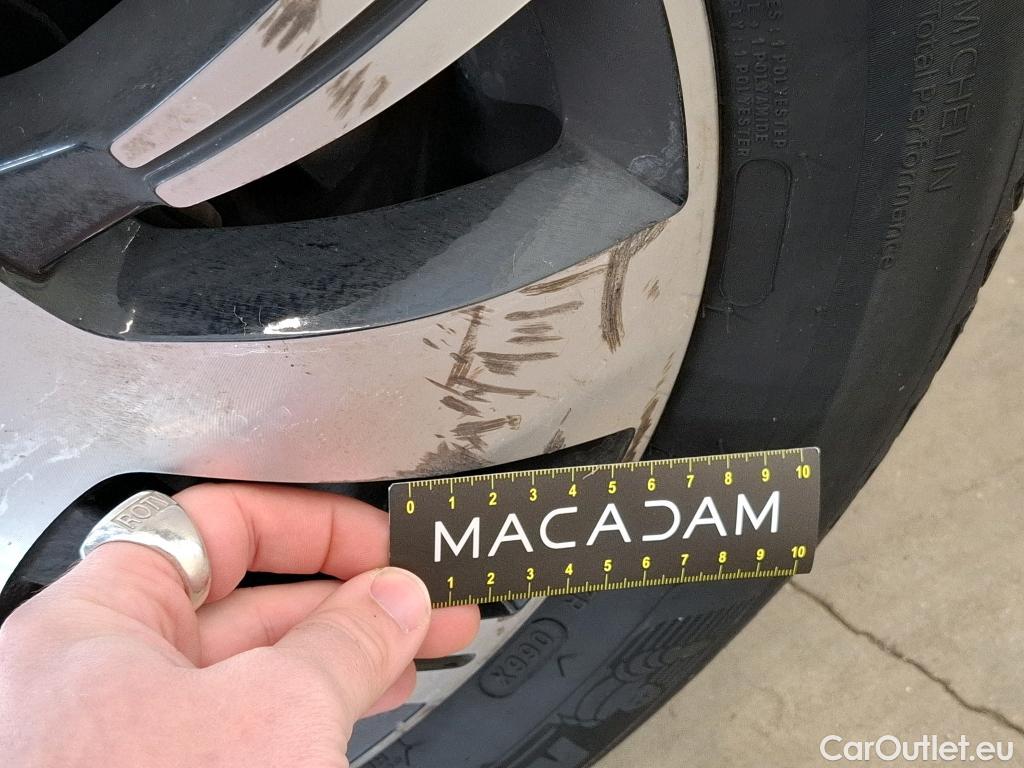  Renault  Captur RENAULT  5p Crossover Business dCi 90 - 18 #26