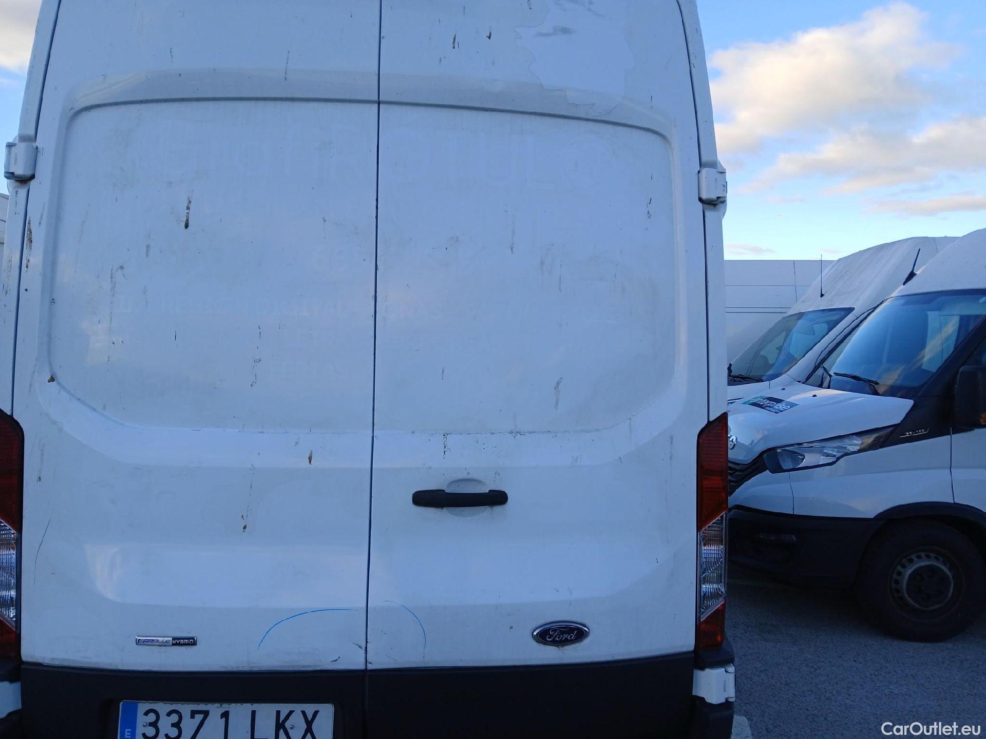  Ford  Transit FORD  / 2013 / 4P / furgón 350 96kW L3H2 Van Trend FWD MHEV #40