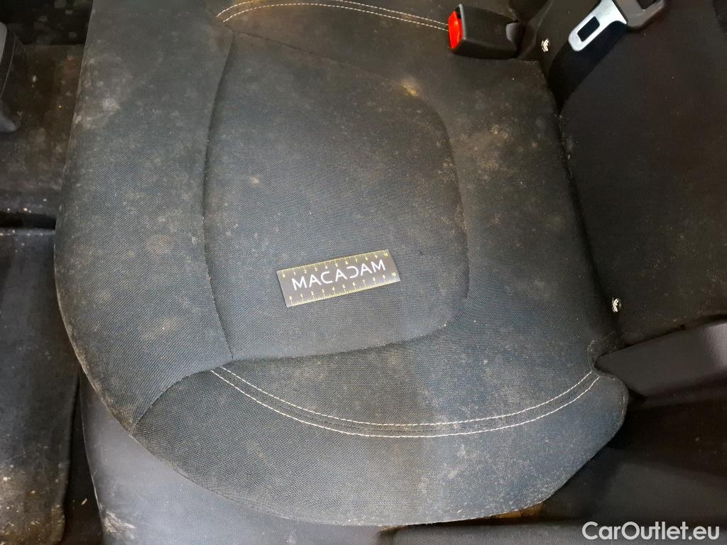  Renault  Captur RENAULT  5p Crossover Business dCi 90 - 18 #50