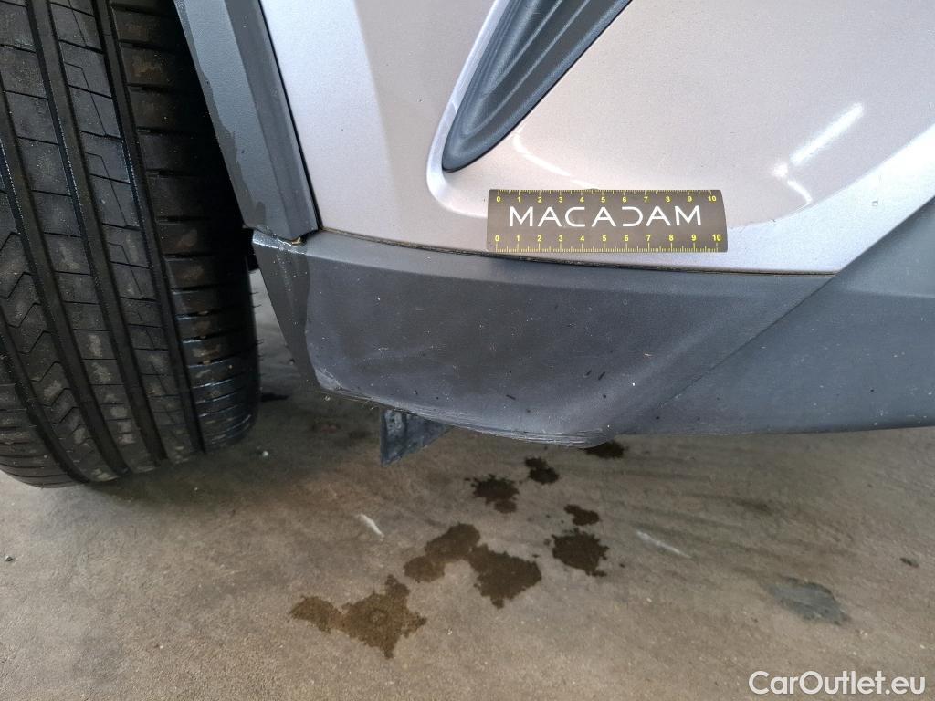  Toyota  C-HR TOYOTA  5p Berline 1.8 HYBRIDE 122 GRAPHIC #24