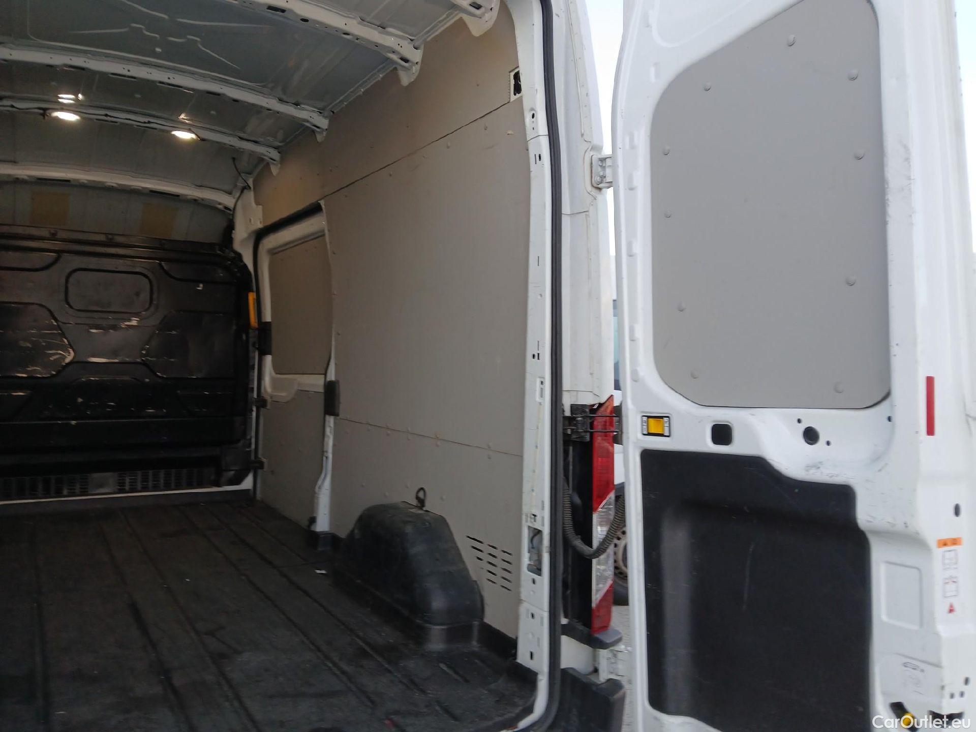  Ford  Transit FORD  / 2013 / 4P / furgón 350 96kW L3H2 Van Trend FWD MHEV #8