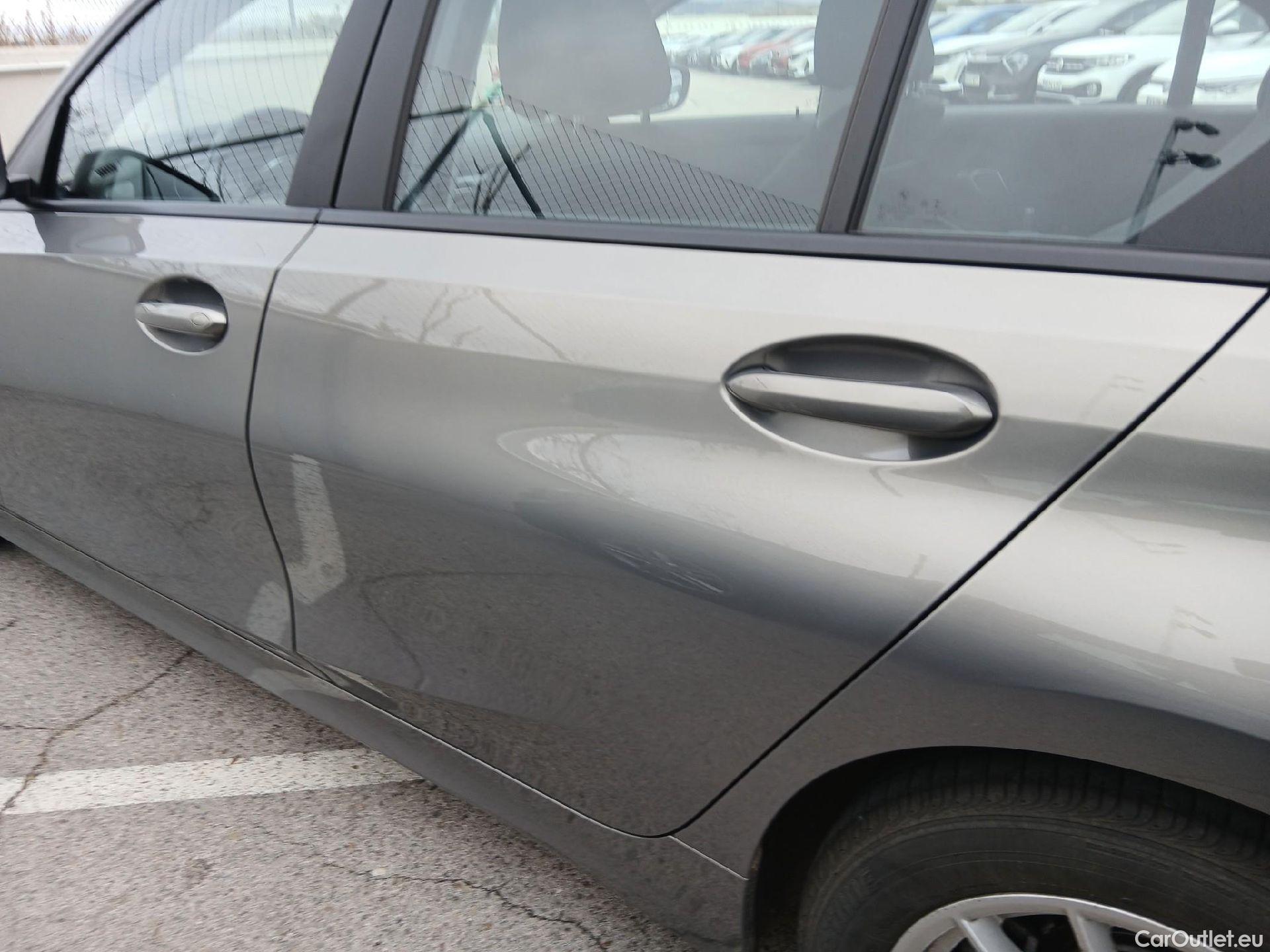  Bmw  Serie 3 BMW  / 2018 / 4P / sedán 318d #13