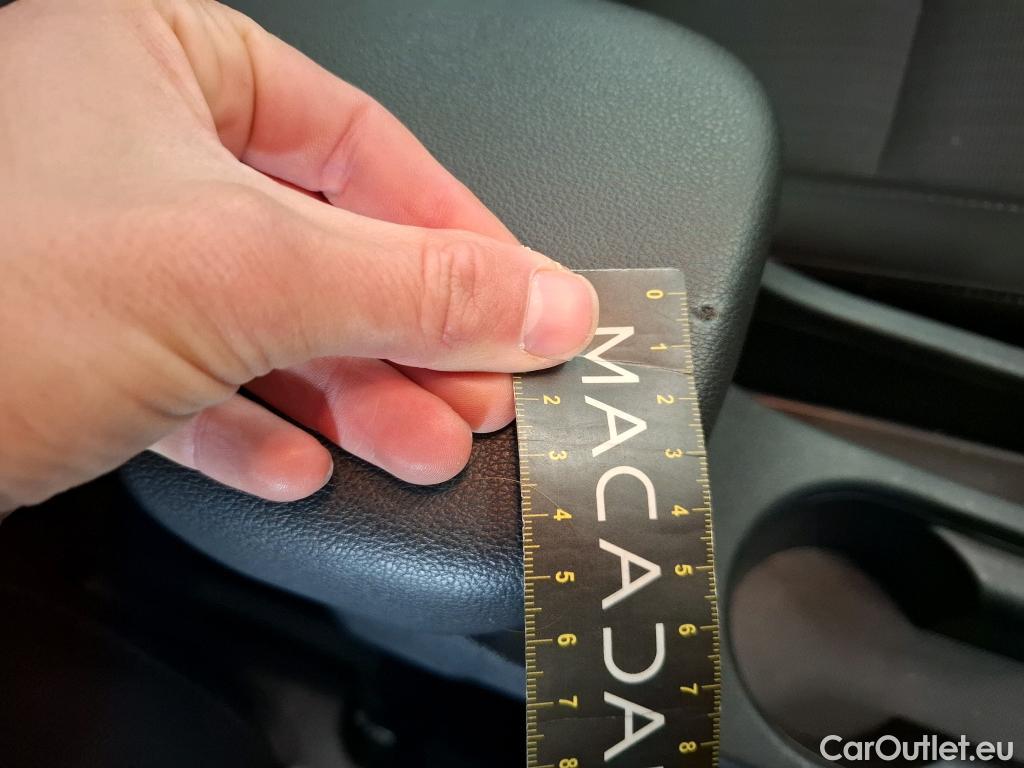  Hyundai  Konna Kona Business Hybrid 2WD 1.6 GDI 140CV BVA6 E6d #2