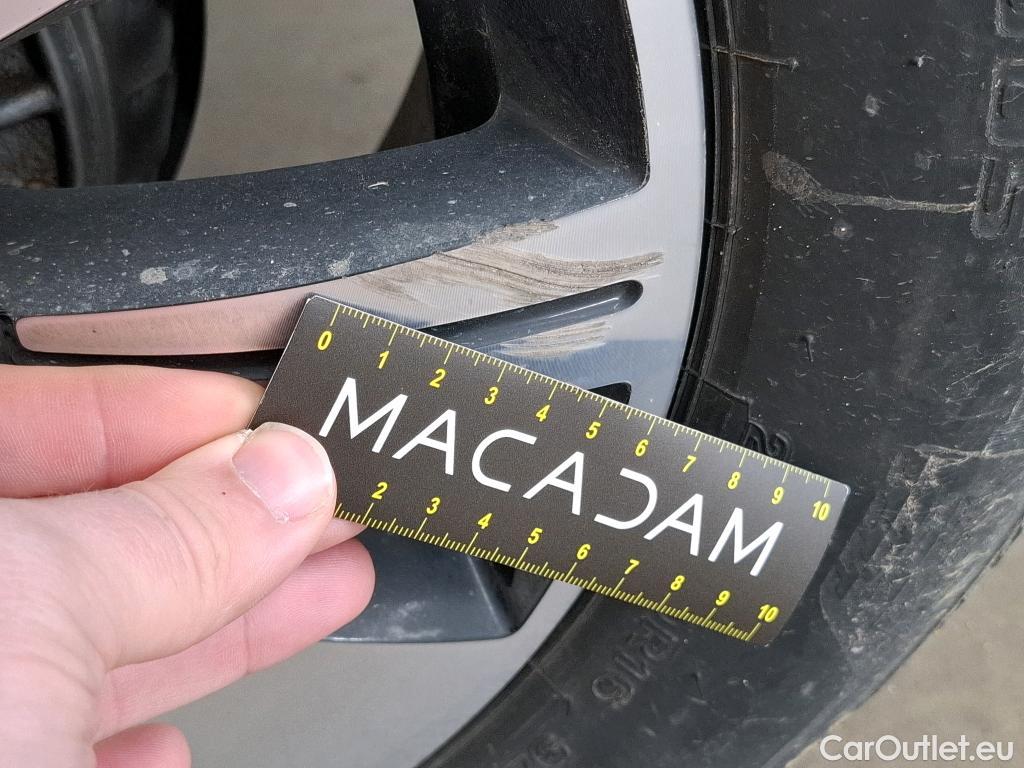  Renault  Captur RENAULT  5p Crossover Business dCi 90 - 18 #67