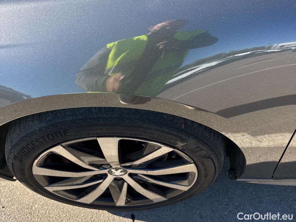  Peugeot  508 PEUGEOT  / 2018 / 5P / berlina con portón 5P GT Line BlueHDi 120kW (160) S&S EAT8 #1