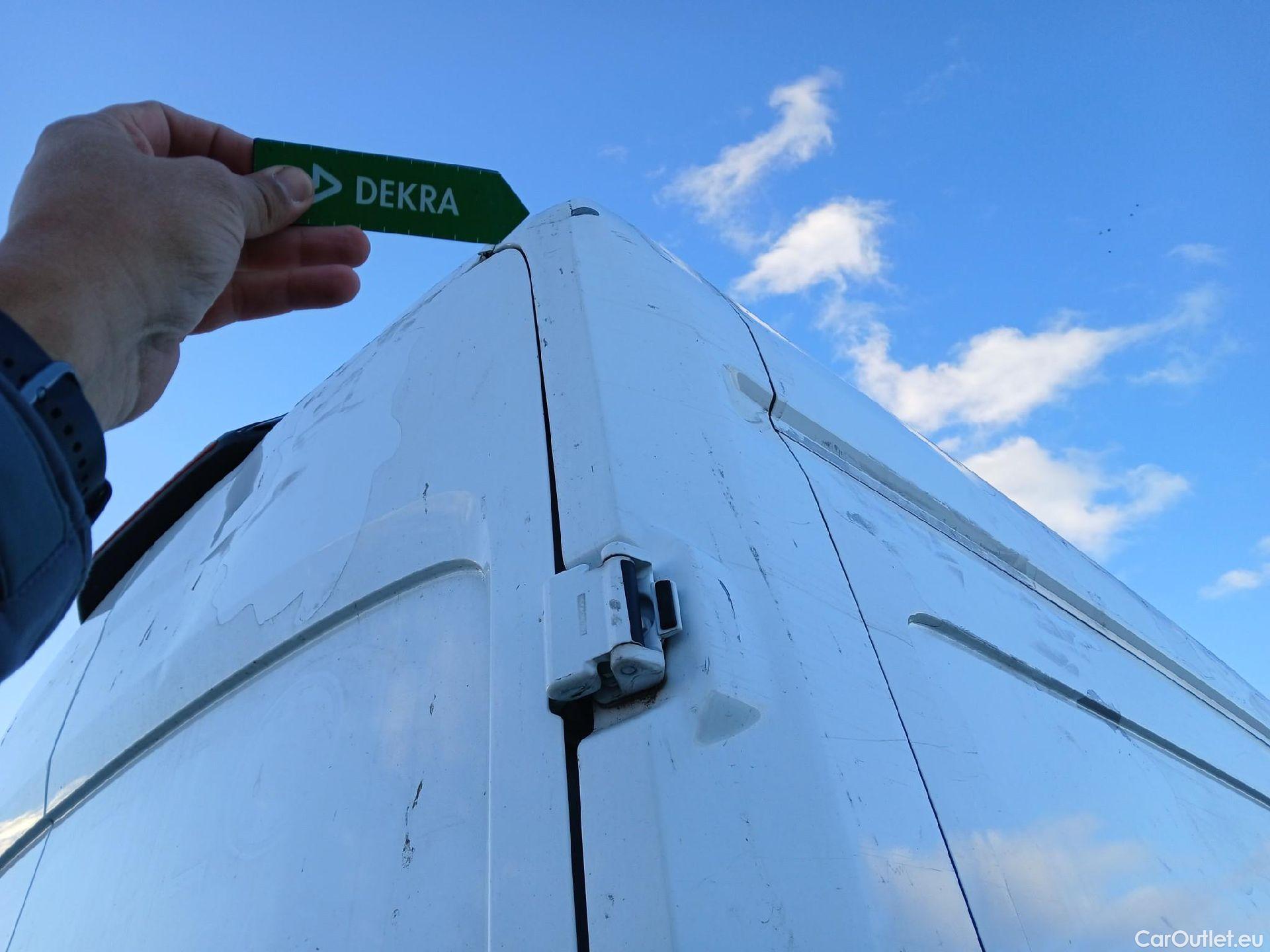  Ford  Transit FORD  / 2013 / 4P / furgón 350 96kW L3H2 Van Trend FWD MHEV #43