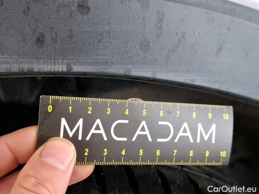  Toyota  C-HR TOYOTA  5p Berline 1.8 HYBRIDE 122 GRAPHIC #16