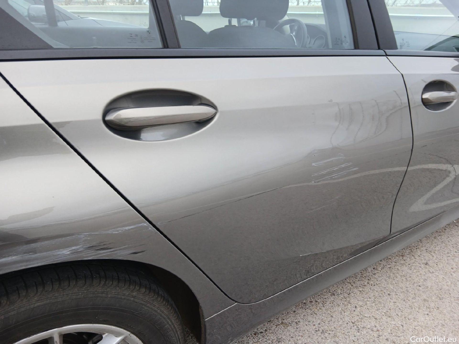  Bmw  Serie 3 BMW  / 2018 / 4P / sedán 318d #21