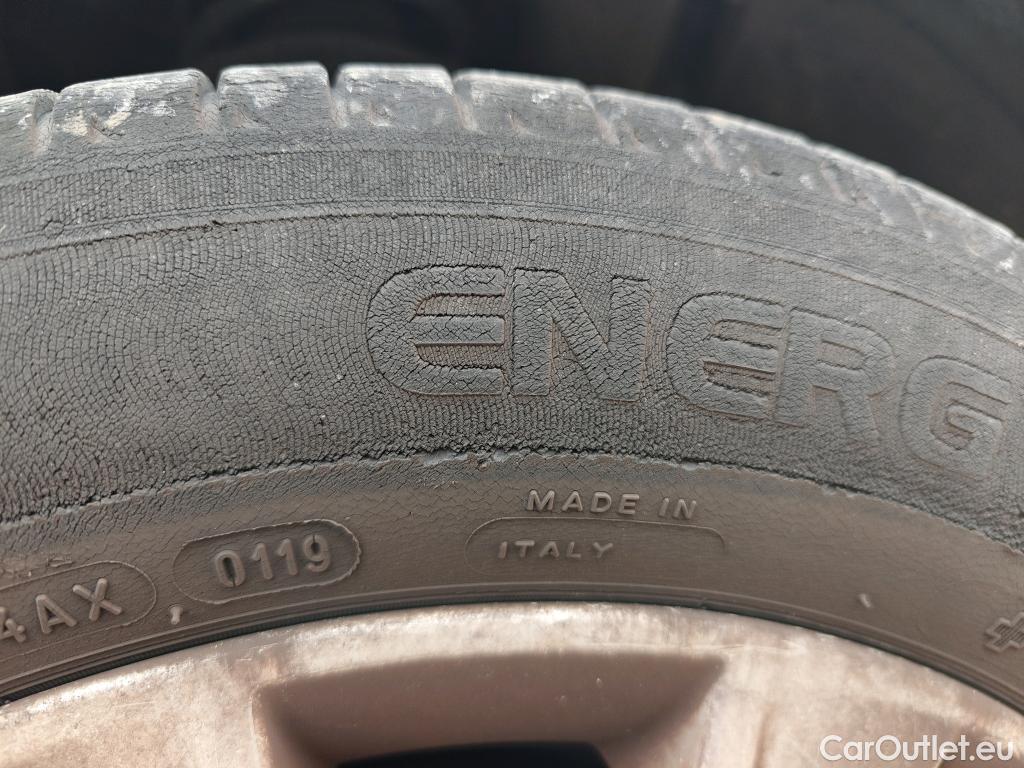  Seat  Leon SEAT León / 2016 / 5P / familiar ST 1.6 TDI 85kW (115CV) S&S Style Ed Nav #16