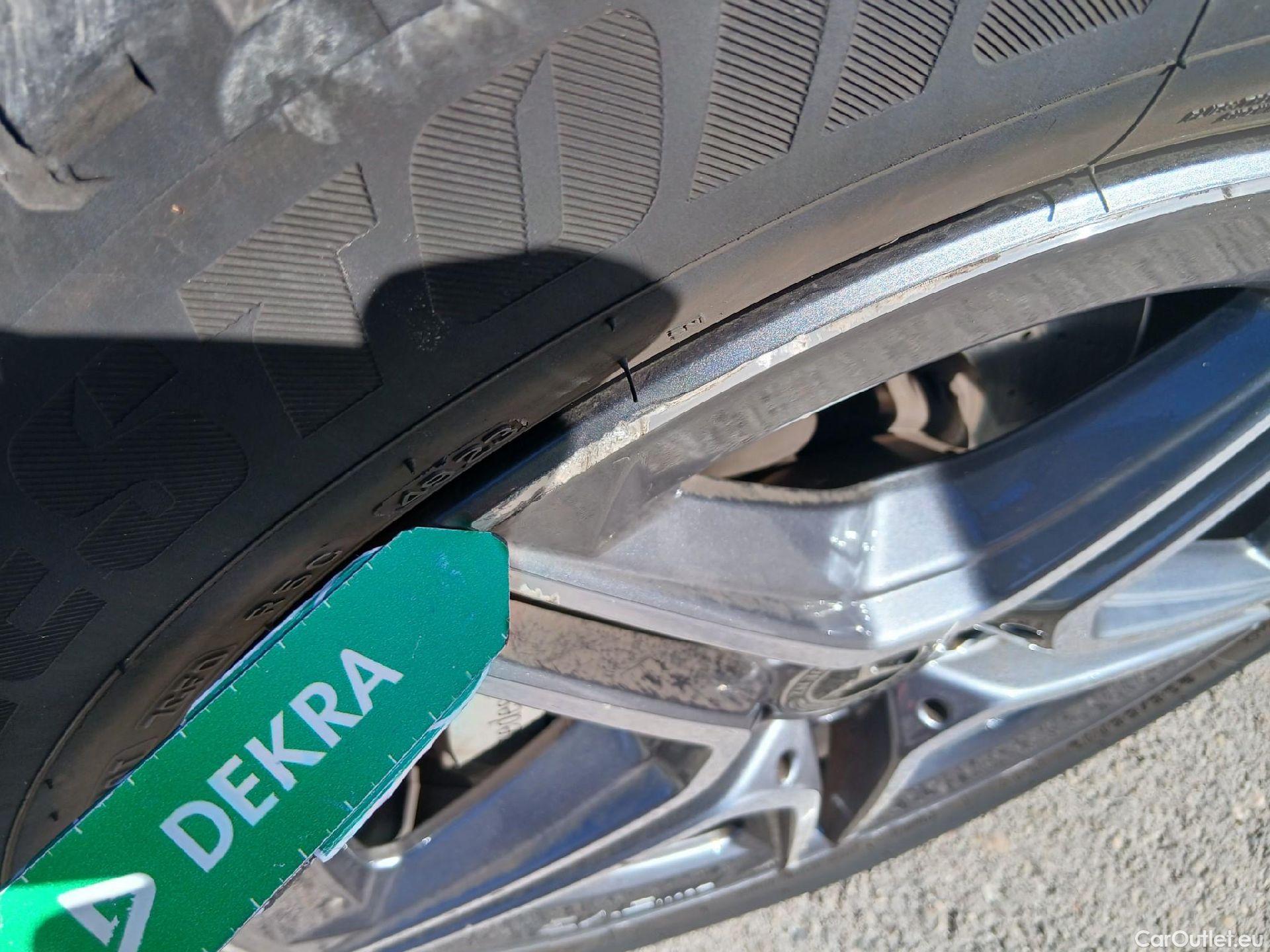  Mercedes  G-Klasee MERCEDES-BENZ Clase GLC / 2019 / 5P / todoterreno GLC 300 de 4MATIC #6