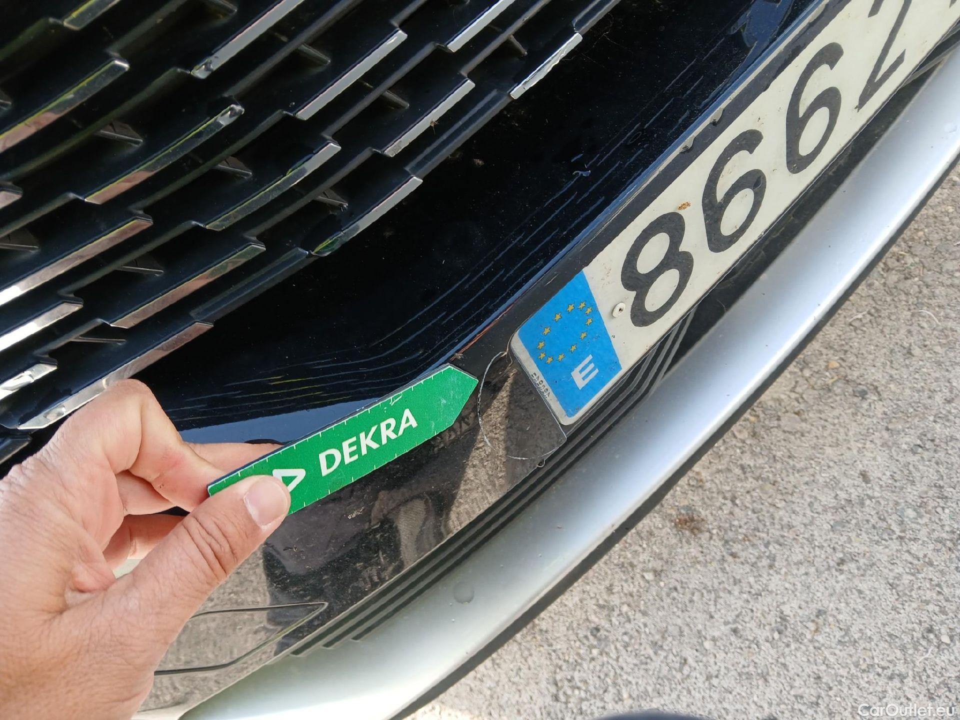  Peugeot  3008 PEUGEOT  / 2020 / 5P / todoterreno 1.5 BlueHDi 96kW S&S Allure Pack EAT8 #5