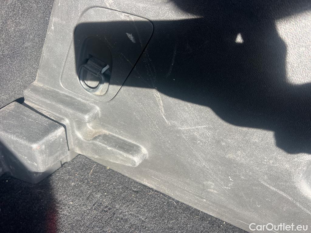  Opel   Grandland X OPEL Grandland / 2021 / 5P / todoterreno 1.5 CDTi Business Edition Auto #13