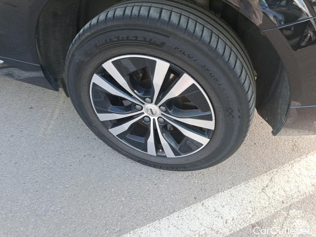  Volvo  XC60 VOLVO    2.0 T6 AWD Recharge Core Auto #1