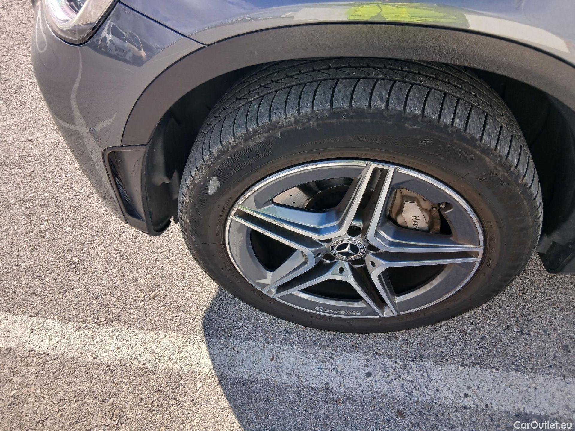  Mercedes  G-Klasee MERCEDES-BENZ Clase GLC / 2019 / 5P / todoterreno GLC 300 de 4MATIC #1