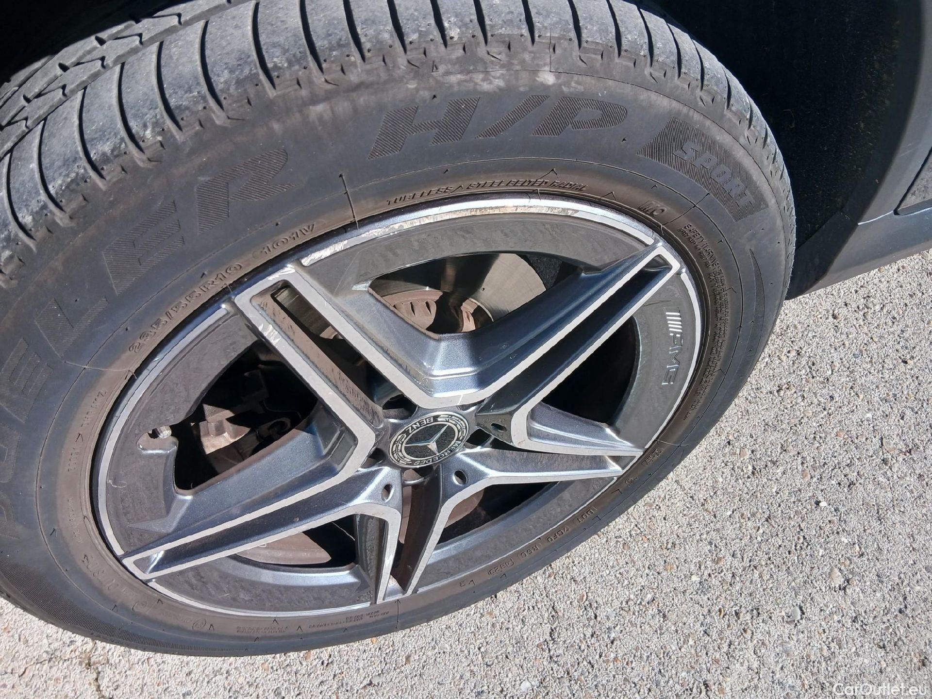  Mercedes  G-Klasee MERCEDES-BENZ Clase GLC / 2019 / 5P / todoterreno GLC 300 de 4MATIC #3