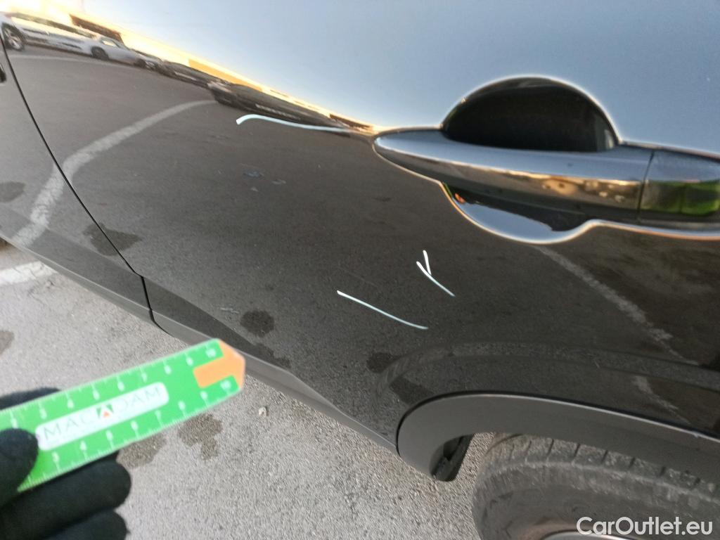  Nissan  Qashqai NISSAN  / 2021 / 5P / todoterreno DIG-T 103kW (140CV) mHEV 4x2 Acenta #27