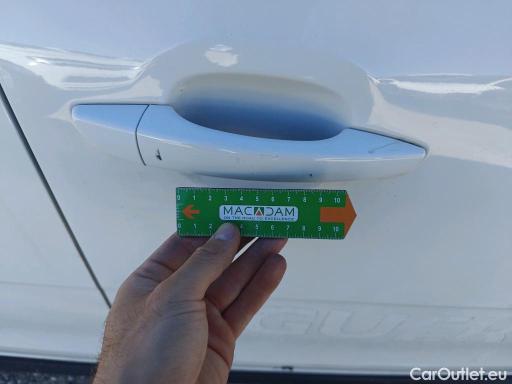  Citroen  C3 CITROEN  / 2016 / 5P / berlina con portón BlueHDi 73KW (100CV) S&S FEEL #55