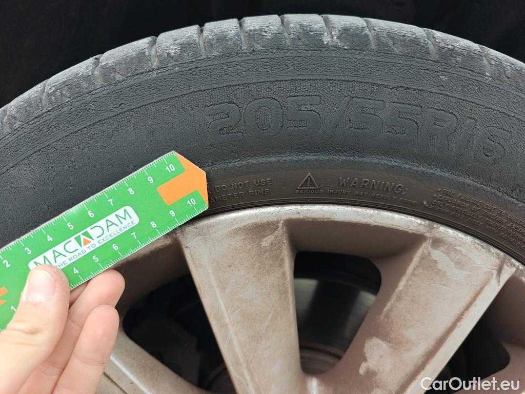  Seat  Leon SEAT León / 2016 / 5P / familiar ST 1.6 TDI 85kW (115CV) S&S Style Ed Nav #12