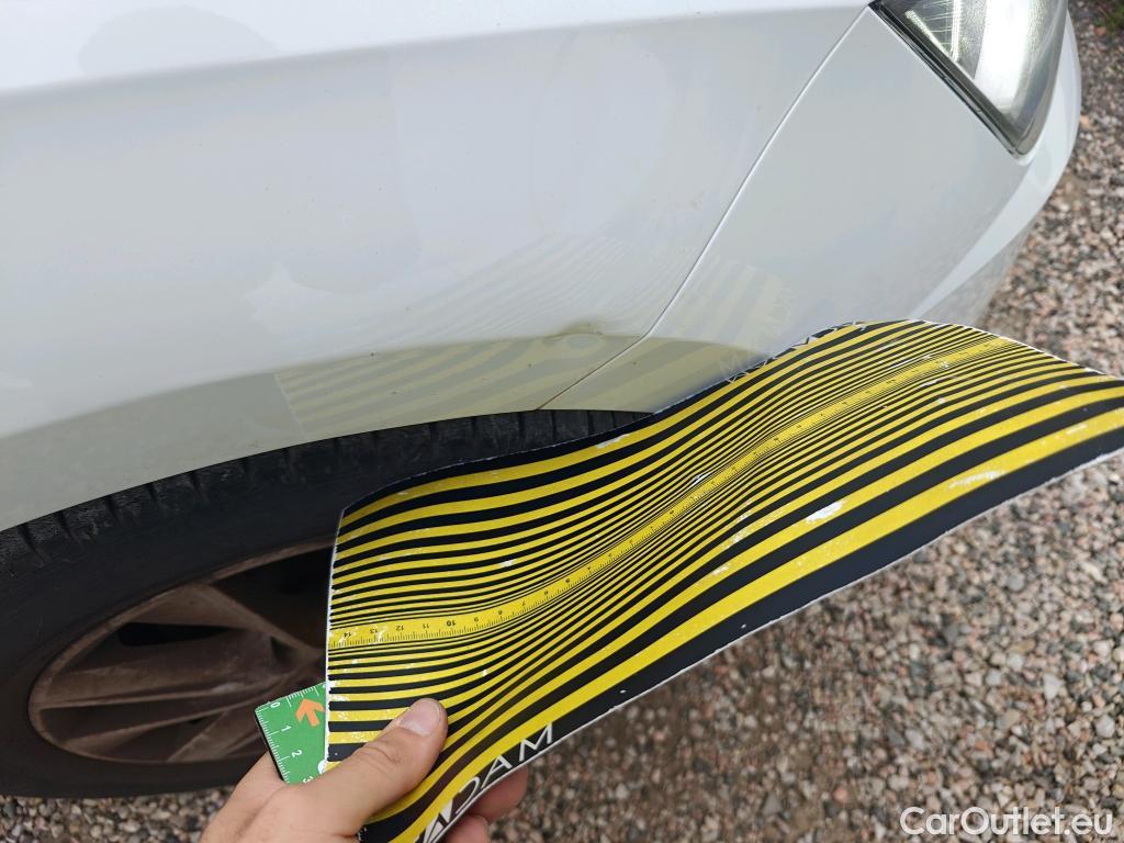  Seat  Leon SEAT León / 2016 / 5P / familiar ST 1.6 TDI 85kW (115CV) S&S Style Ed Nav #4