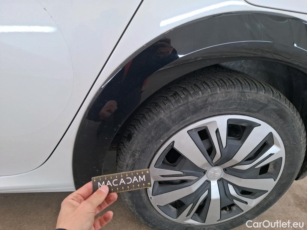  Peugeot  208  (e-) Active Business 50kWh BVA #30