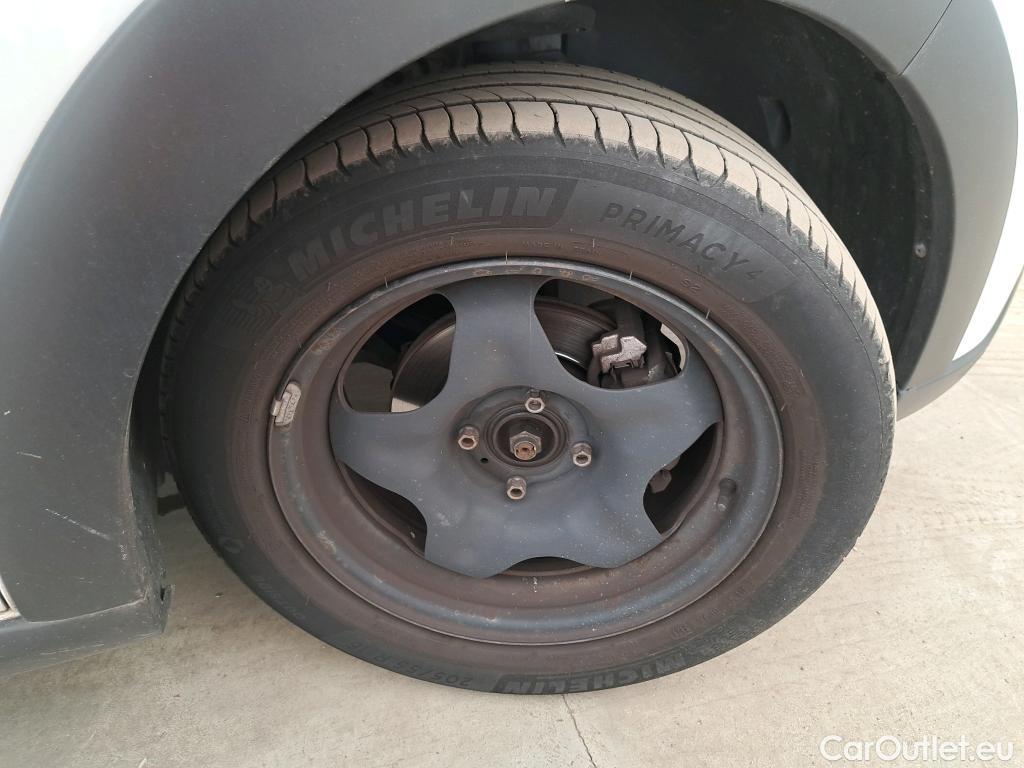  Citroen  C3  Feel Pack 1.2 PureTech 80CV BVM5 E6d #1