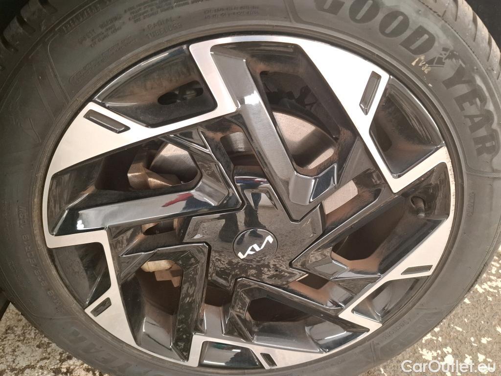  KIA  Sportage KIA  / 2021 / 5P / SUV 1.6 T-GDI 265 PHEV AUTO 4WD GT-LINE PREM #17