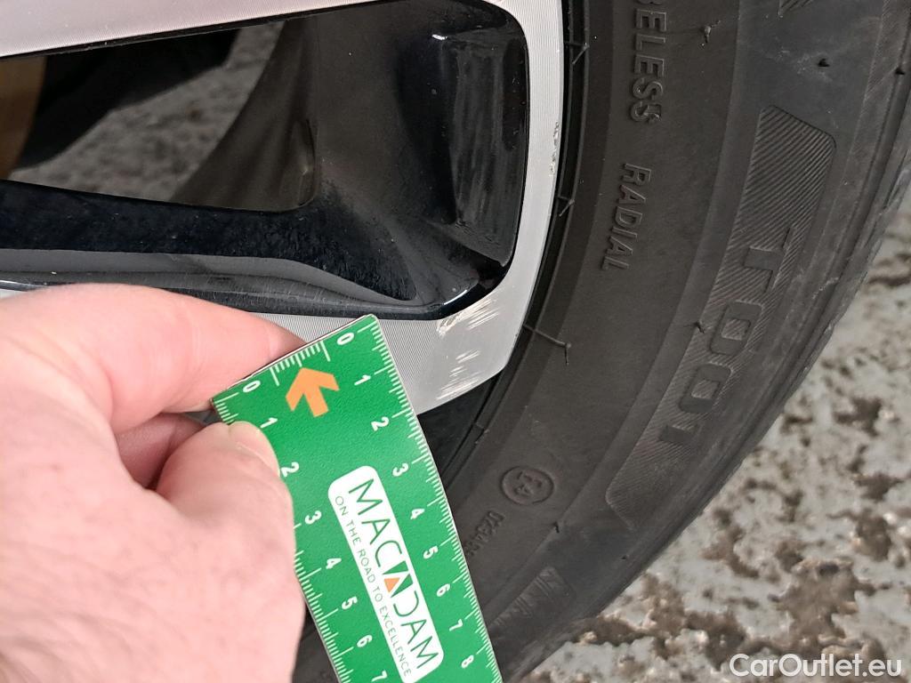  Opel  Crossland  X Business Elegance 1.2 Turbo 130CV BVA6 E6d #26