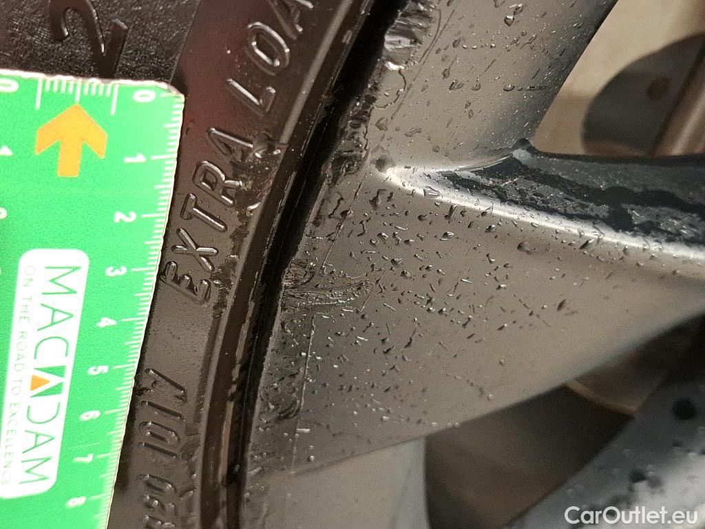  Tesla  Model Y TESLA  / 2020 / 5P / SUV Grand Autonomie Dual Motor AWD #2