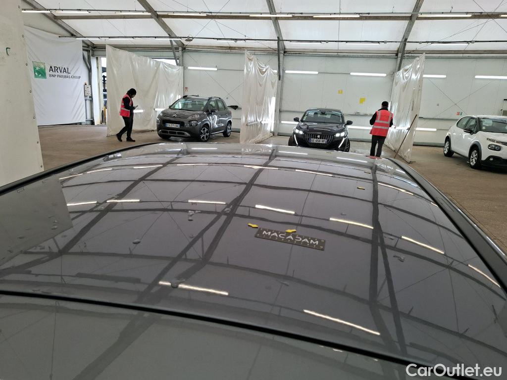  Mercedes  A-Klasse MERCEDES-BENZ Classe A Compact / 2018 / 5P / Berline A 180 d Business Line #1