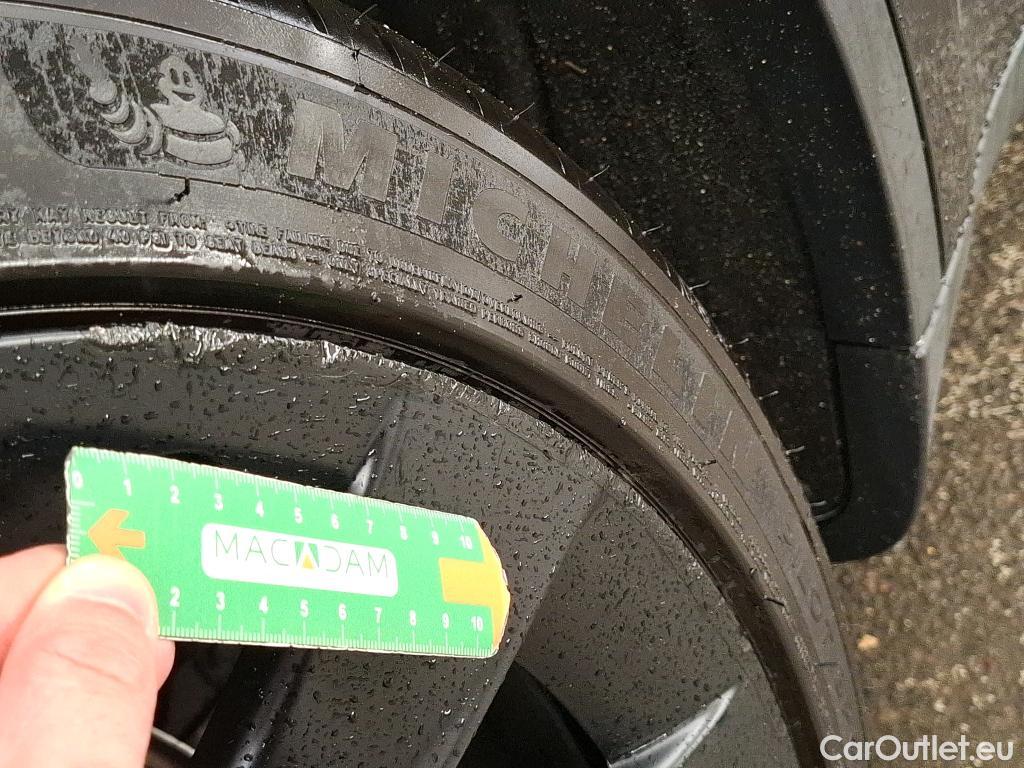  Tesla  Model Y TESLA  / 2020 / 5P / SUV Grand Autonomie Dual Motor AWD #10