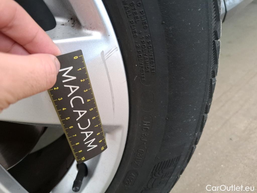  Audi  Q3 AUDI  / 2018 / 5P / SUV 35 TFSI 150 MHEV S TRONIC DESIGN LUXE #62