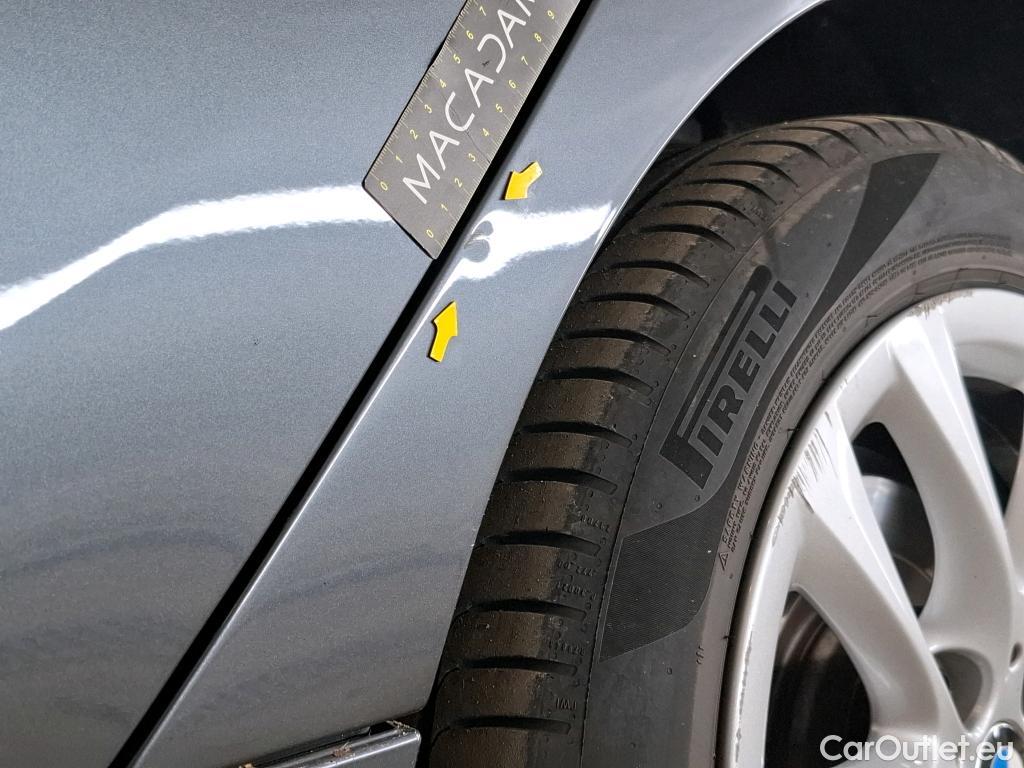  Bmw  Serie 2 BMW  Active Tourer / 2018 / 5P / monospace 225xe Business Design Auto #26