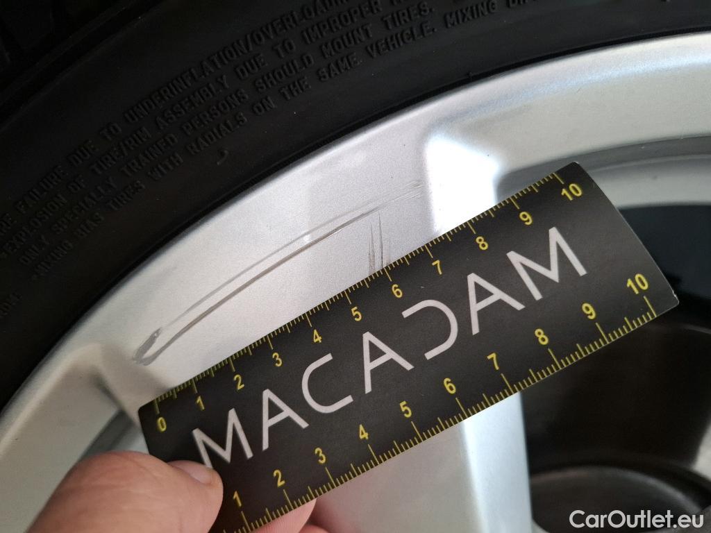  Audi  Q3 AUDI  / 2018 / 5P / SUV 35 TFSI 150 MHEV S TRONIC DESIGN LUXE #58