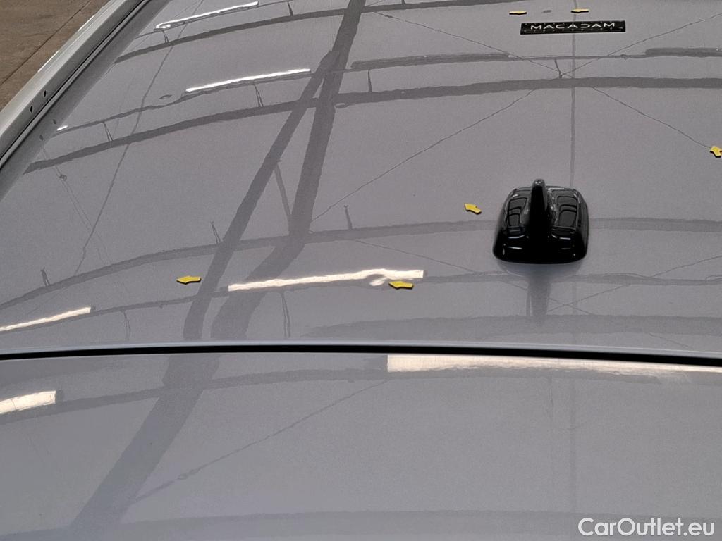  Audi  Q3 AUDI  / 2018 / 5P / SUV 35 TFSI 150 MHEV S TRONIC DESIGN LUXE #4