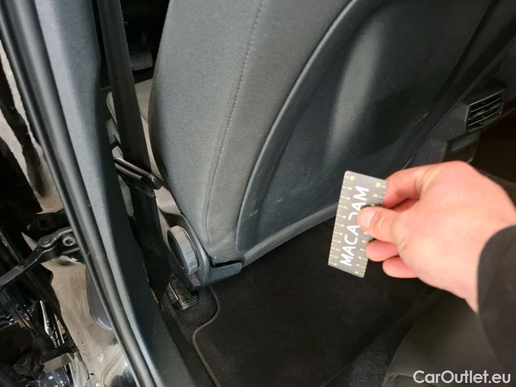  Audi  A3 AUDI  Sportback / 2020 / 5P / Berline 40 TFSI e 204 S Tronic Business Line #19