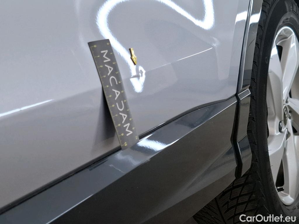  Audi  Q3 AUDI  / 2018 / 5P / SUV 35 TFSI 150 MHEV S TRONIC DESIGN LUXE #27