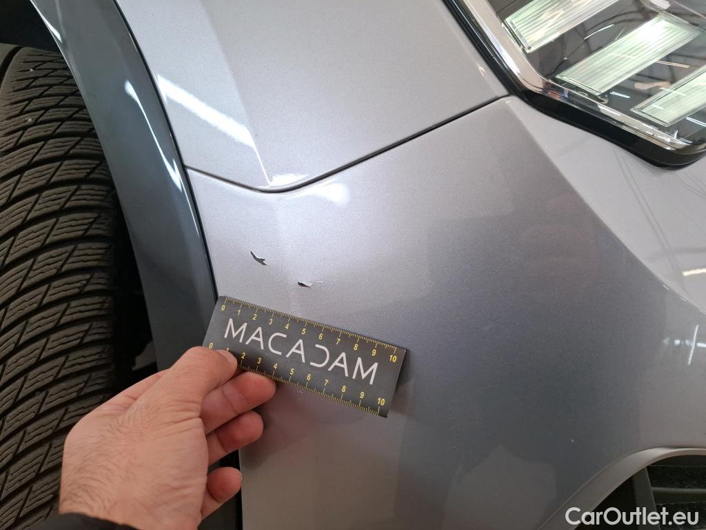  Audi  Q3 AUDI  / 2018 / 5P / SUV 35 TFSI 150 MHEV S TRONIC DESIGN LUXE #33