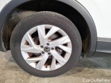  Volkswagen  Tiguan VOLKSWAGEN  / 2020 / 5P / SUV 2.0 TDI SCR 110KW ELEGANCE DSG #72