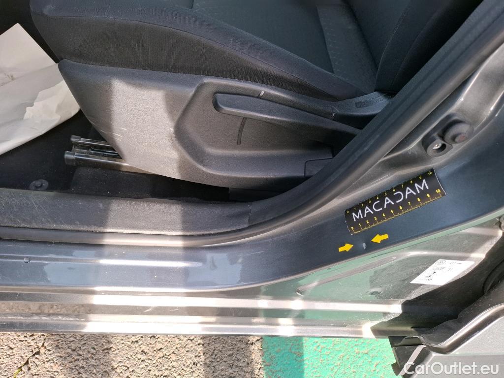  Nissan  Juke NISSAN  / 2019 / 5P / Crossover DIG-T 114 BVM6 Business Edition #1